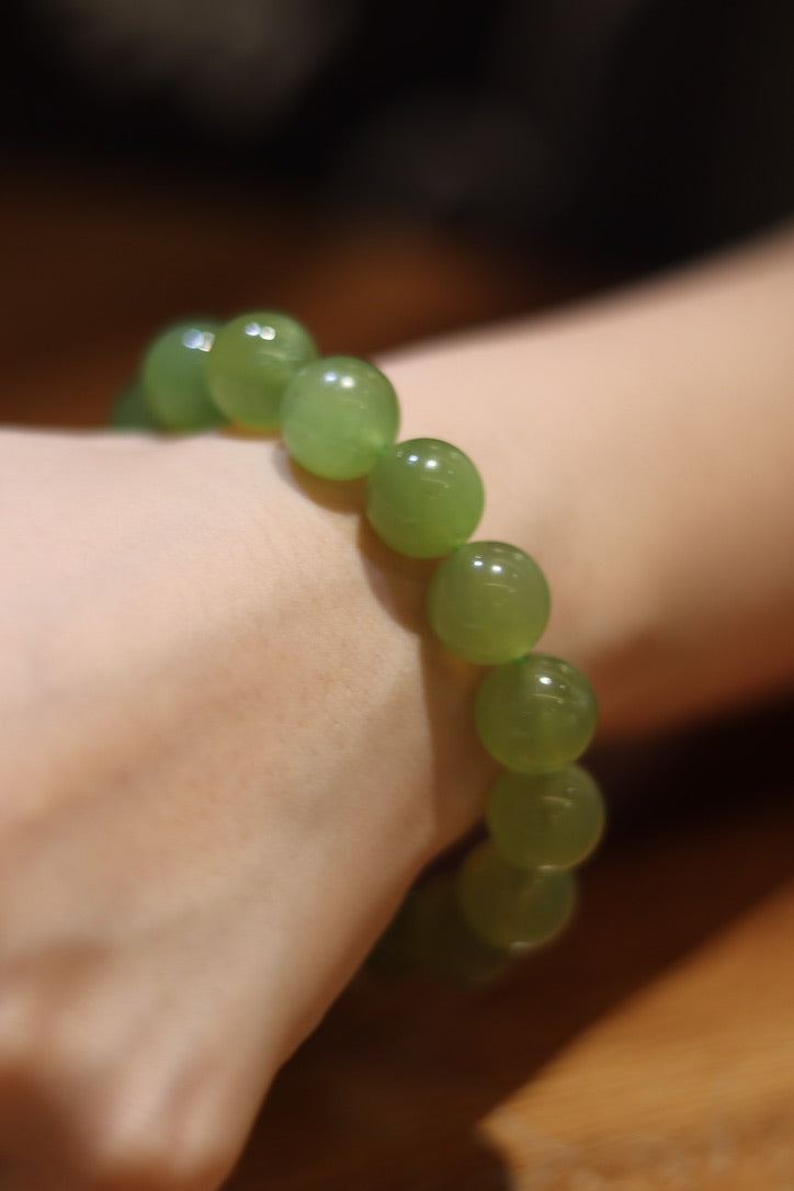 Plain Circle Xiuyu Jade Bracelet